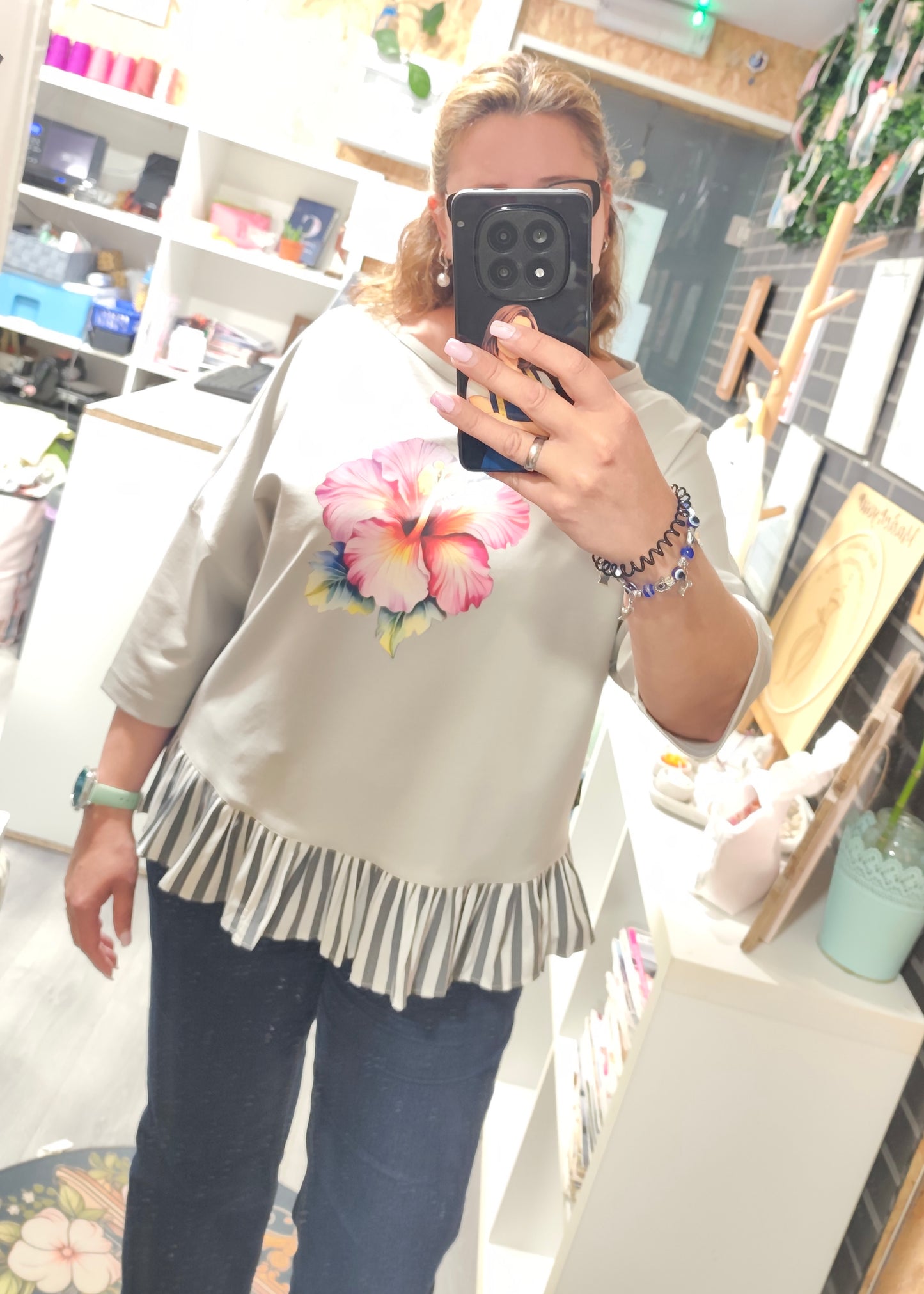 T-shirt Oversized Hibisco em Algodão 🌺