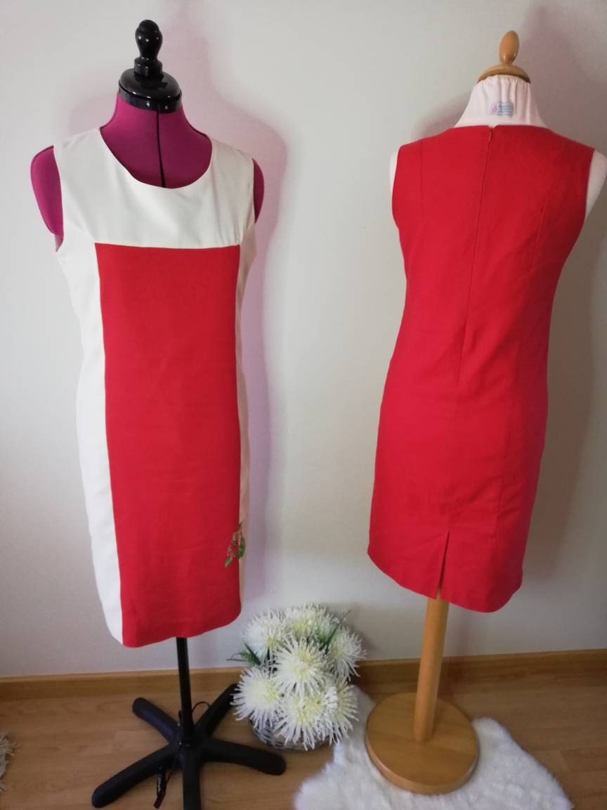 Vestido de linho vermelho e pérola ❤️🌺