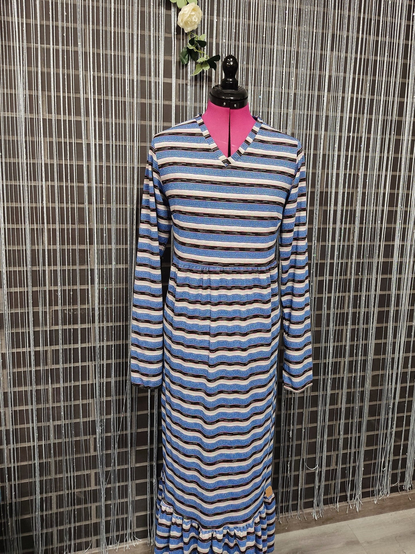 Vestido de Riscas em malha brilhante