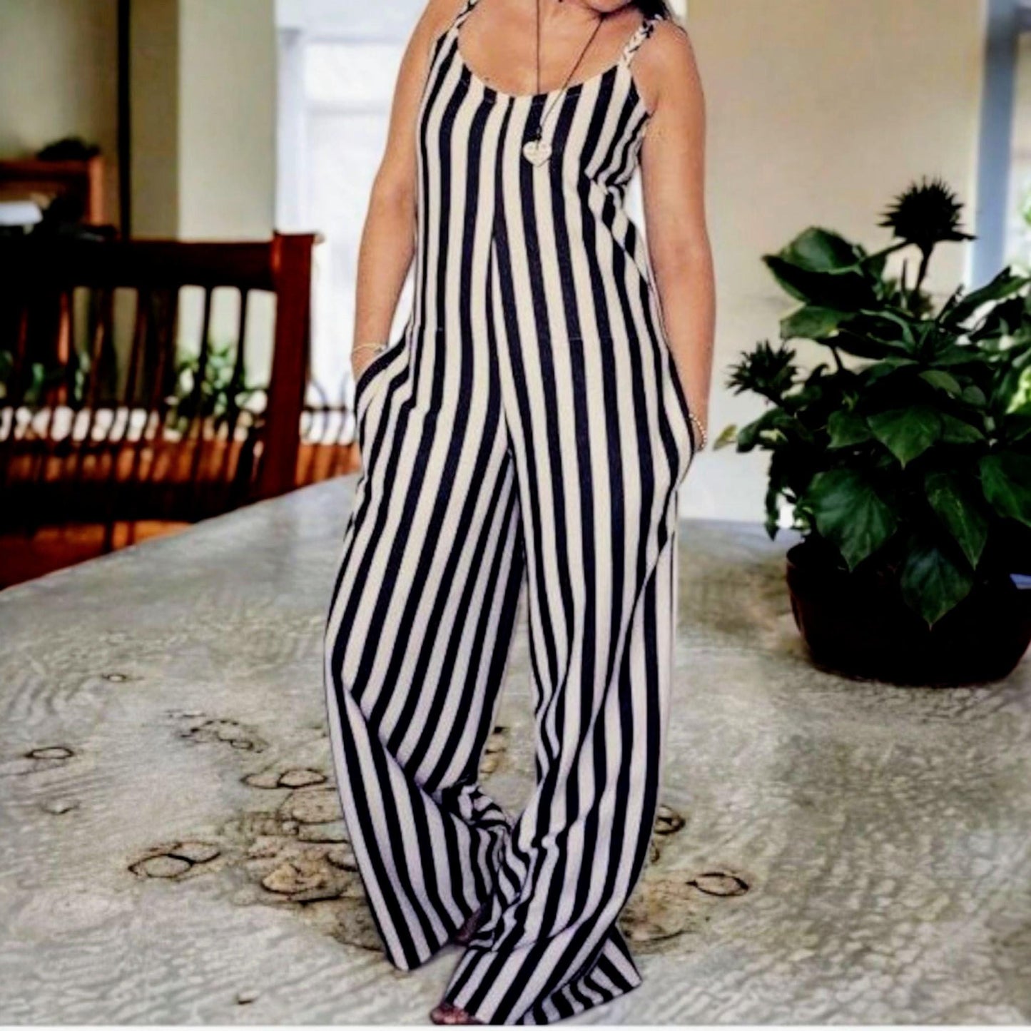 Jumpsuit Riscas Preto & Branco 🖤