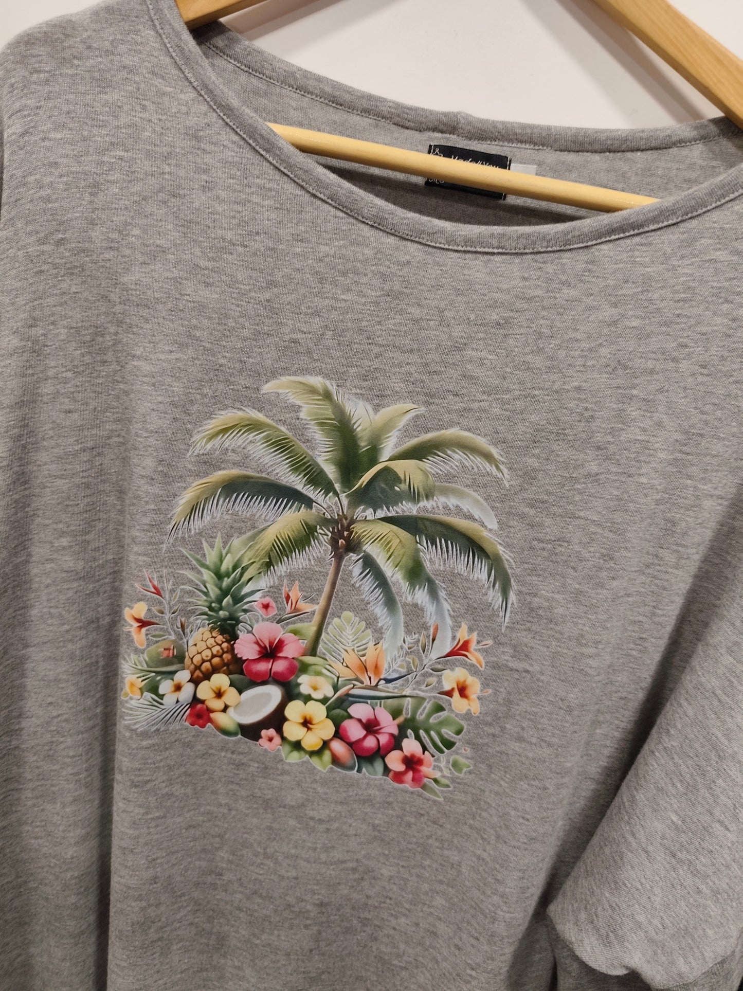 T-shirt Renda Essência Tropical 🩶