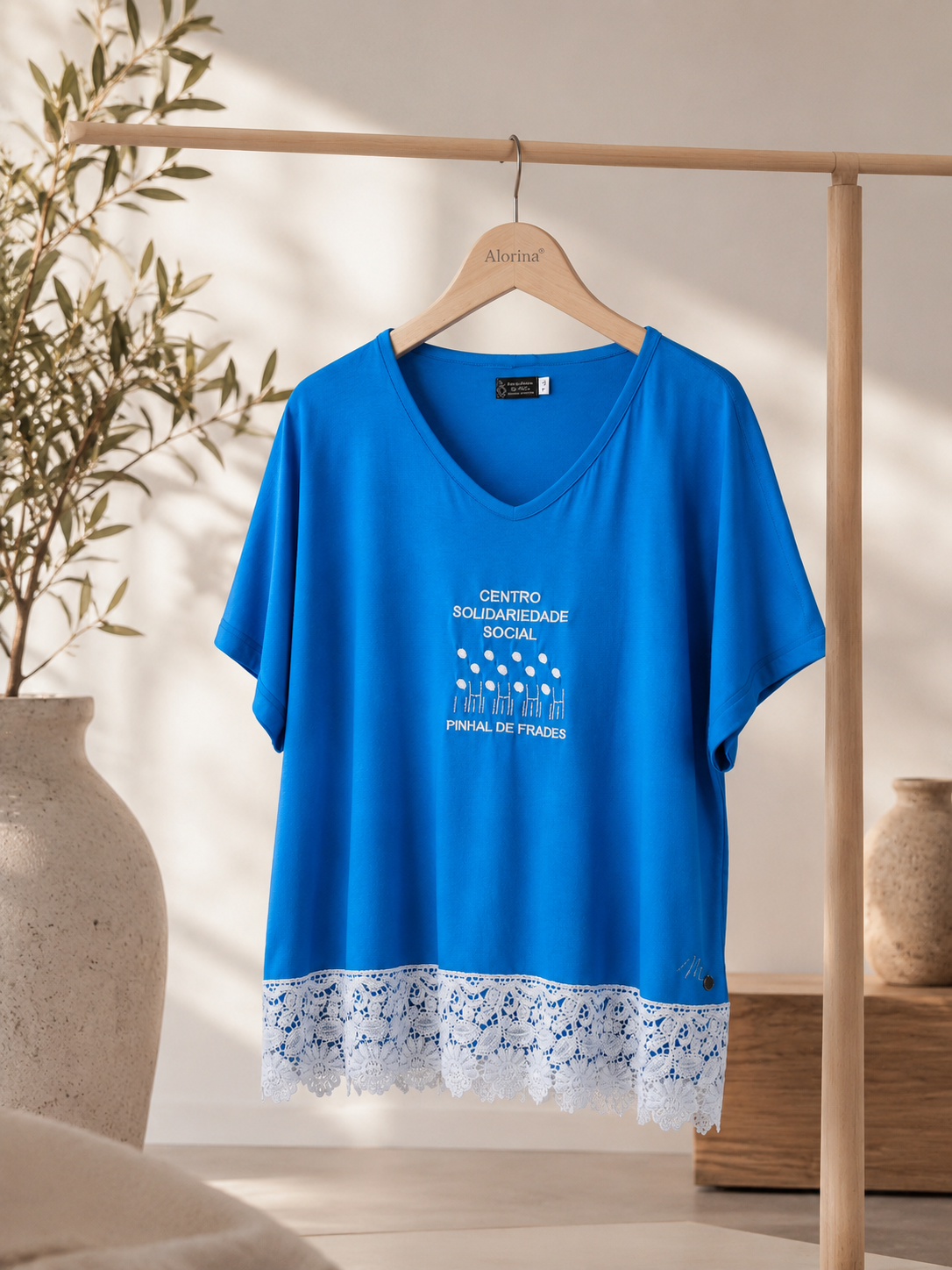 T-Shirt Solidária Feminina | Apoio ao Andebol Sub-16 | Edição Especial