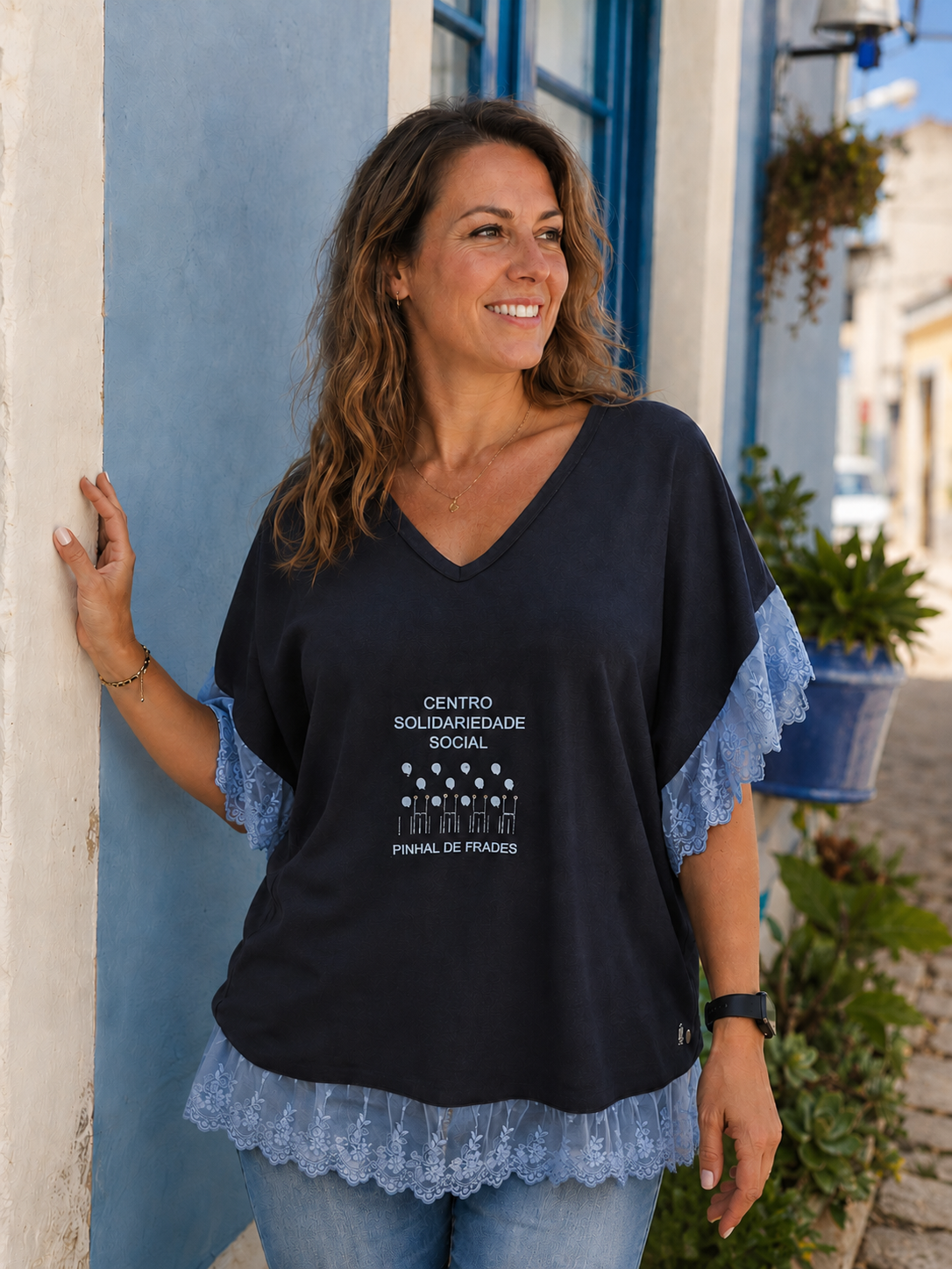 T-Shirt Solidária Feminina | Apoio ao Andebol Sub-16 | Edição Especial