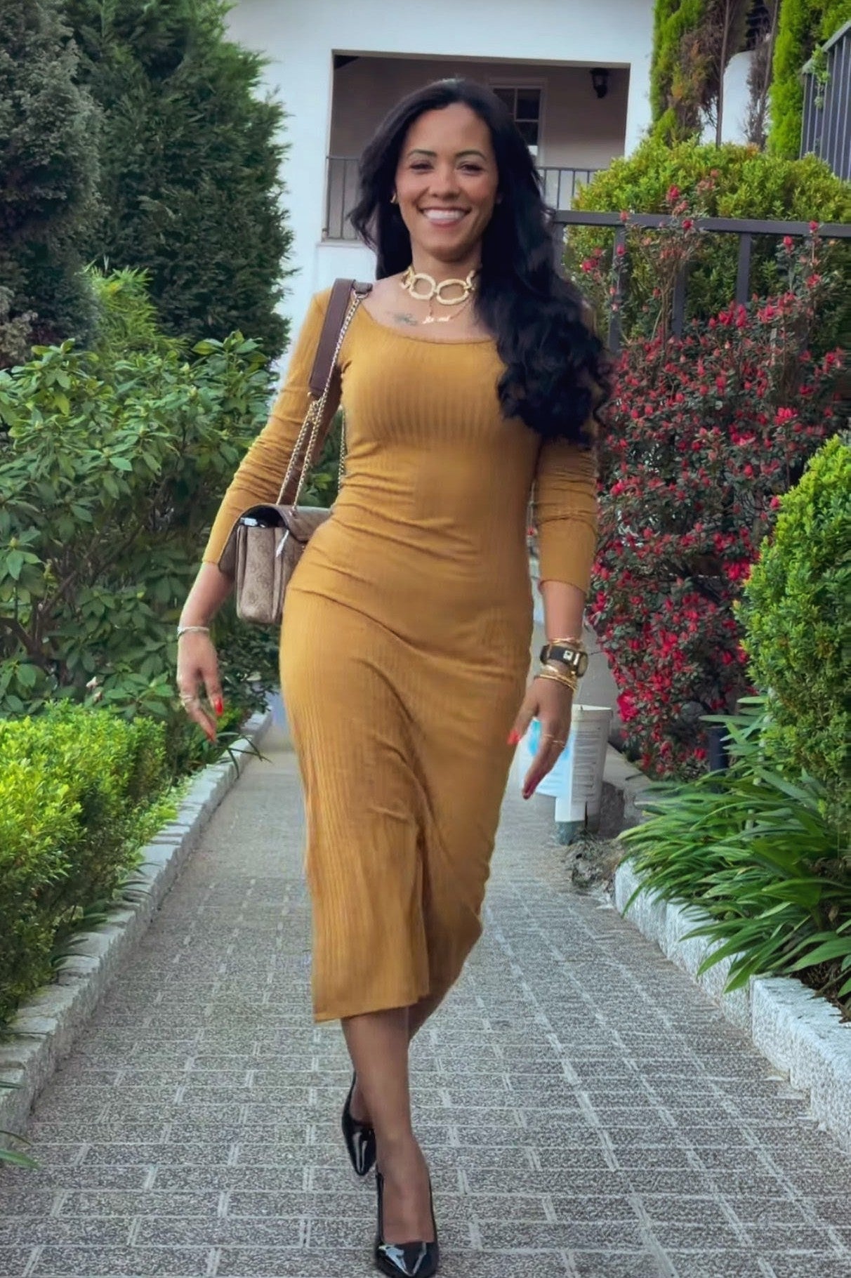 Vestido Essencial Lindi 🧡